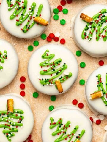 Easy 5-ingredient white chocolate covered Oreos for holiday treats.